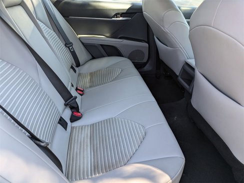 Used 2024 Toyota Camry SE image 28