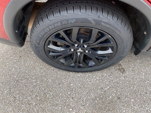 Used 2019 Mitsubishi Outlander SEL image 31