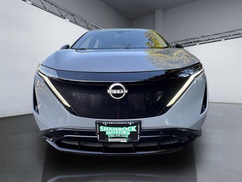 Used 2023 Nissan Ariya AWD image 9