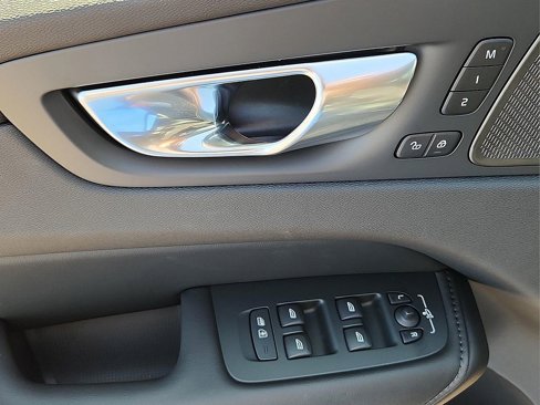 New 2025 Volvo XC60 T8 Plus w/ Climate Package image 17