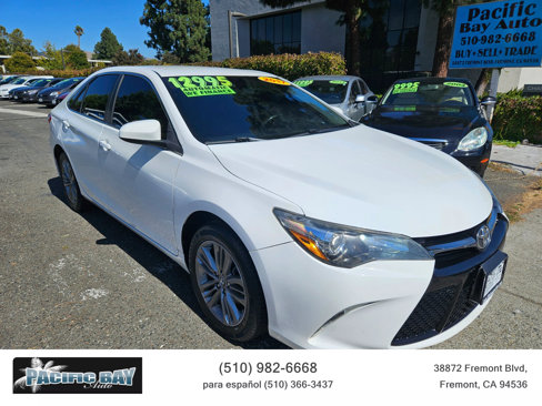 Used 2017 Toyota Camry SE image 1