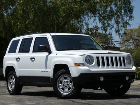 Used 2016 Jeep Patriot Sport image 6