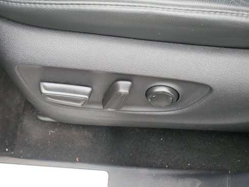 Used 2023 Toyota Highlander Limited image 21