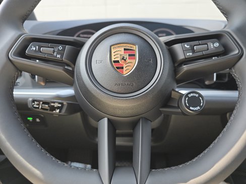 New 2025 Porsche Cayenne image 20