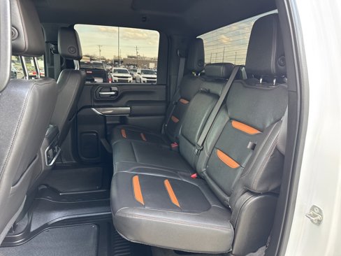 Used 2023 GMC Sierra 2500 AT4 image 24