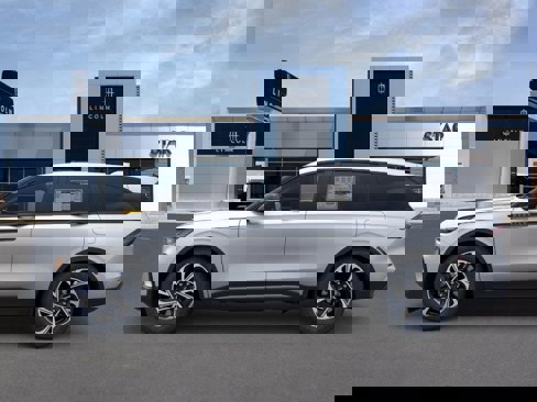 New 2025 Lincoln Nautilus Premier w/ Equipment Group 102A image 3