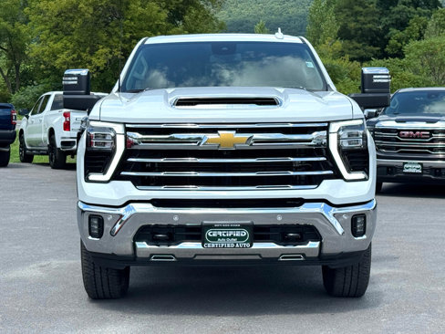Used 2025 Chevrolet Silverado 3500 LTZ w/ LTZ Plus Package image 2