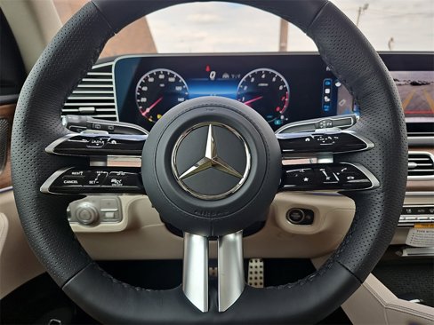 New 2026 Mercedes-Benz GLS 580 4MATIC image 25