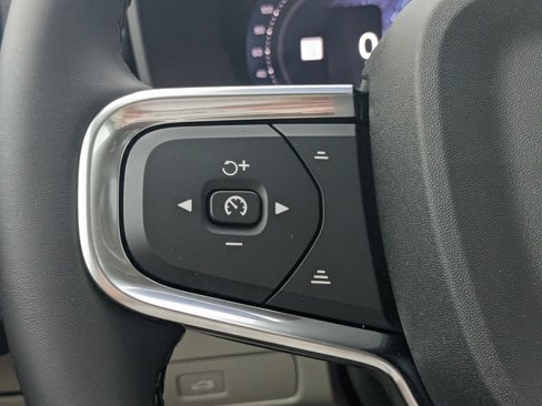 New 2026 Volvo XC40 B5 Ultra w/ Protection Package Premier image 24