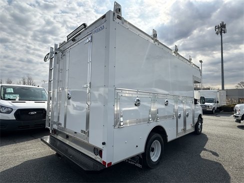 New 2026 Ford E-350 and Econoline 350 Super Duty w/ Power Equipment Group image 5