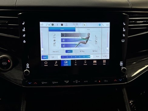 Used 2022 Jeep Wagoneer Series II w/ Premium Group I image 18