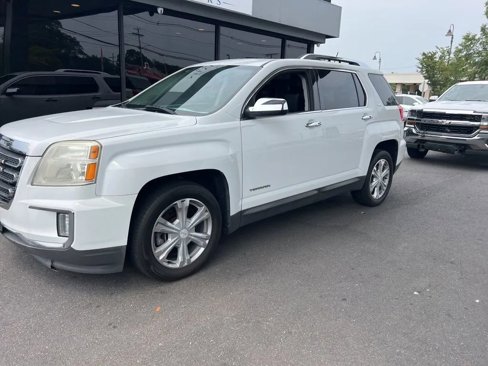 Used 2016 GMC Terrain SLT w/ Open Road Package image 2