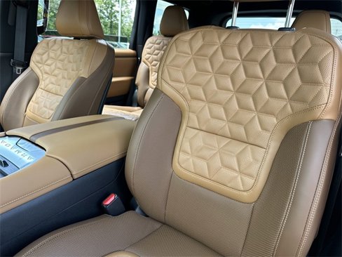 New 2025 Nissan Armada Platinum Reserve w/ Convenience Package image 6