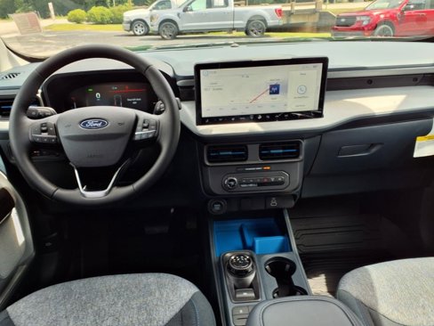 New 2025 Ford Maverick XLT w/ XLT Luxury Package image 10