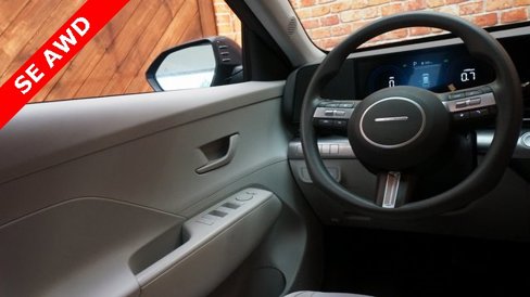 Used 2024 Hyundai Kona SE image 34