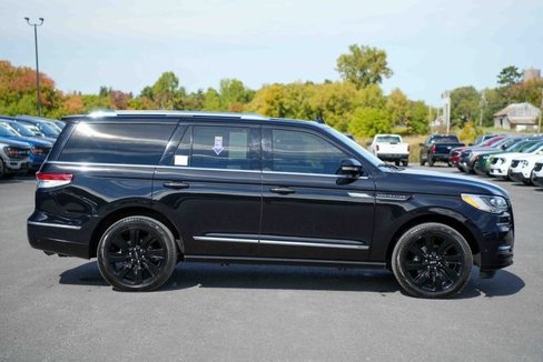 Used 2023 Lincoln Navigator Reserve w/ Equipment Group 201A image 4