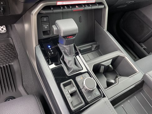 New 2026 Toyota Tundra SR5 image 9