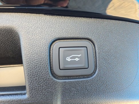 New 2025 Chevrolet Blazer EV SS image 38
