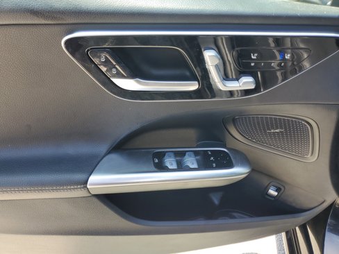 Used 2024 Mercedes-Benz C 300 Sedan image 18