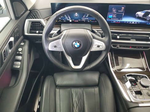 Used 2025 BMW X7 xDrive40i image 19