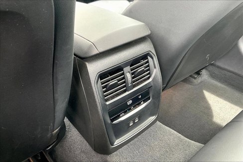Used 2024 BMW 330i Sedan image 34