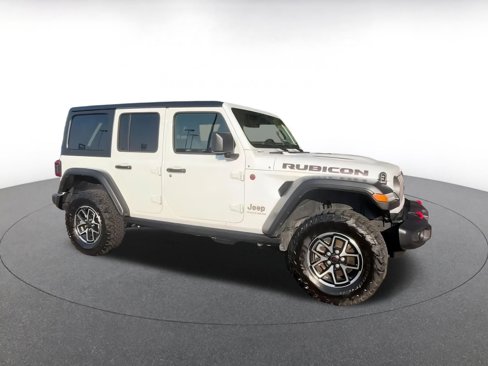 Used 2025 Jeep Wrangler Unlimited Rubicon image 2