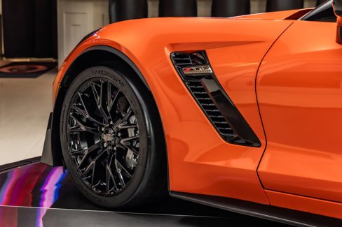 Used 2019 Chevrolet Corvette Z06 w/ Z07 Performance Package image 37