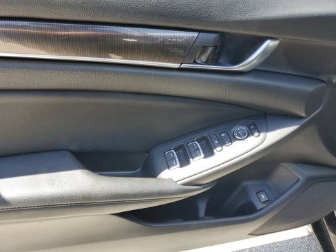 Used 2021 Honda Accord Sport image 17