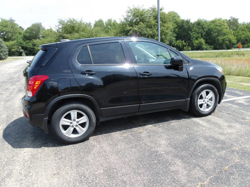 Used 2020 Chevrolet Trax LS w/ Tint and Cruise Package image 11