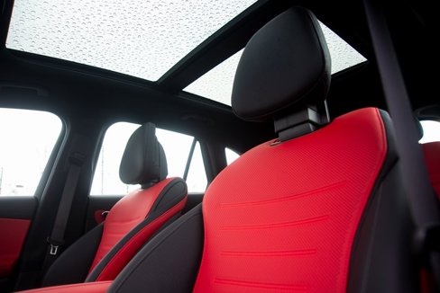 Certified 2025 Mercedes-Benz GLC 43 AMG 4MATIC image 25