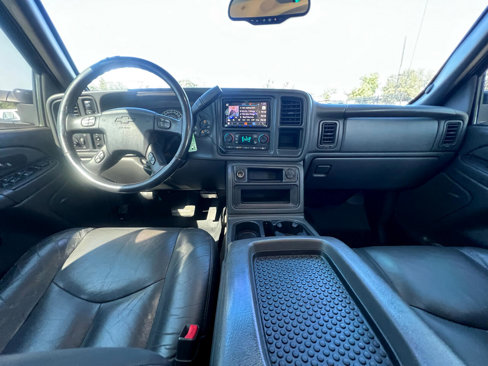 Used 2006 Chevrolet Silverado 2500 LT w/ Heavy-Duty Power Package image 73