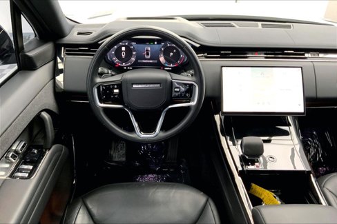 Used 2024 Land Rover Range Rover Sport SE image 3