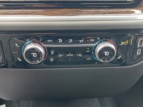 New 2026 GMC Sierra 1500 Elevation w/ LPO, Elevation Black Package image 11