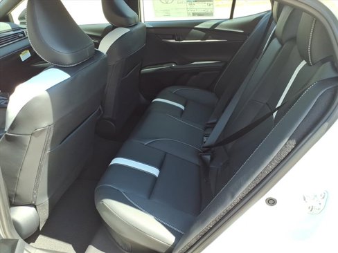 New 2025 Toyota Camry SE image 15