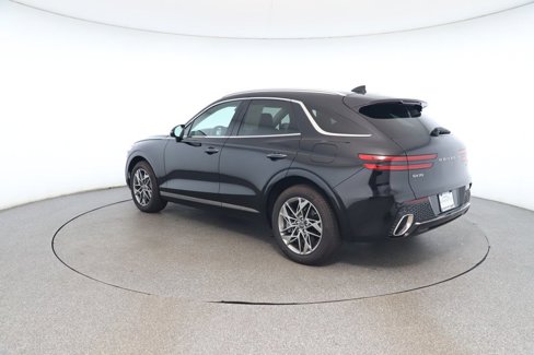 Used 2024 Genesis GV70 2.5T w/ Advanced Package image 3