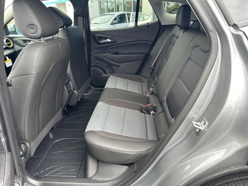 New 2025 Chevrolet Trax LT w/ Driver Confidence Package image 19