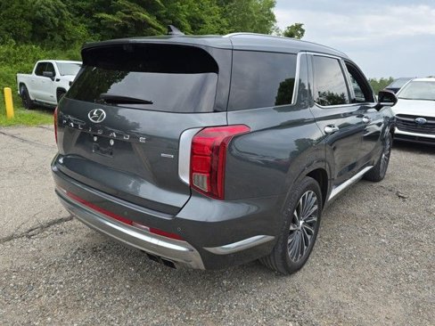 Used 2024 Hyundai Palisade Calligraphy image 5