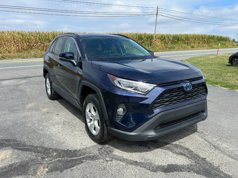 Used 2021 Toyota RAV4 XLE image 3