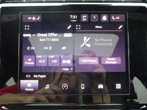 New 2025 Jeep Grand Cherokee Altitude image 20