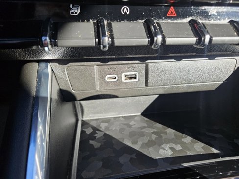 Used 2023 GMC Canyon AT4 w/ Canyon Safety Plus Package image 28