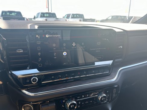 New 2026 GMC Sierra 1500 SLT image 17