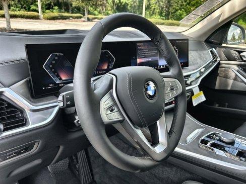 New 2026 BMW X7 xDrive40i w/ Premium Package image 18