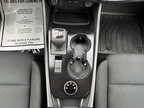 Used 2023 Nissan Rogue S image 20