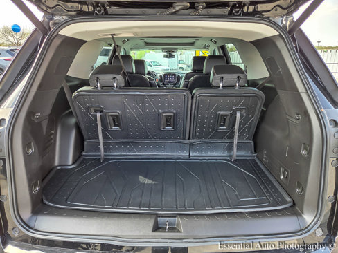Used 2021 Chevrolet Traverse Premier image 35