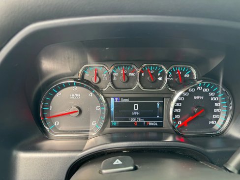 Used 2018 Chevrolet Silverado 1500 LT w/ All Star Edition image 16