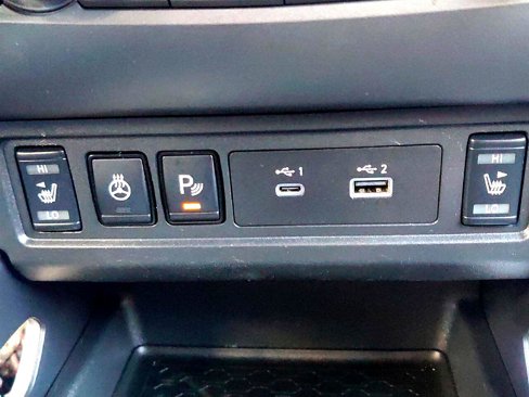 Used 2023 Nissan Frontier SV image 26