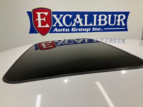 Used 2019 Ford Fusion Titanium image 11