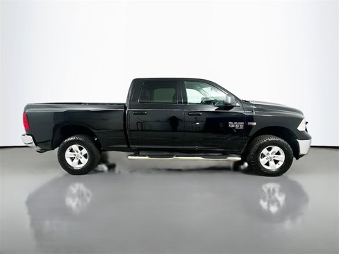 Used 2020 RAM 1500 Classic SLT image 8