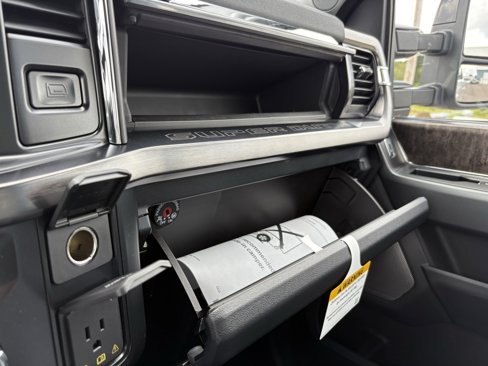 New 2026 Ford F350 Lariat image 39