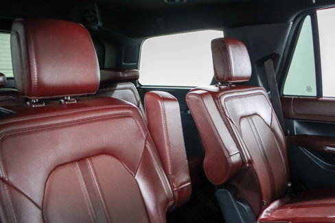 Used 2024 Ford Expedition Limited image 30